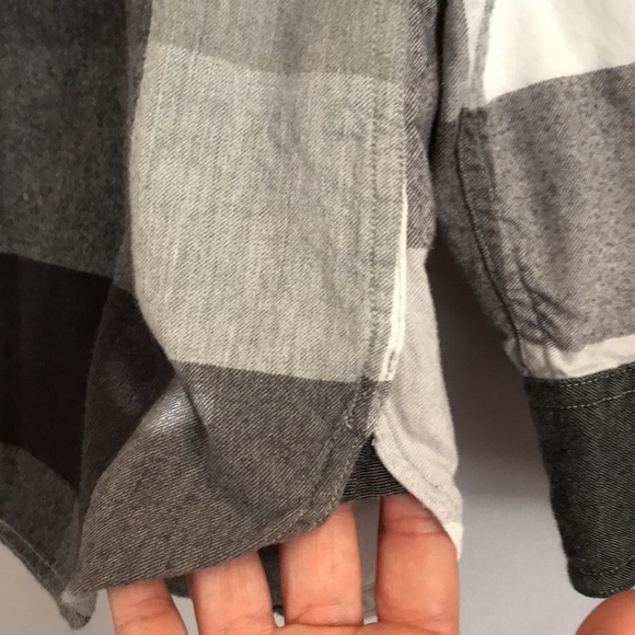 Nordstrom gray & white cotton checkered long sleeves button up shirt trim fit L - Picture 4 of 12